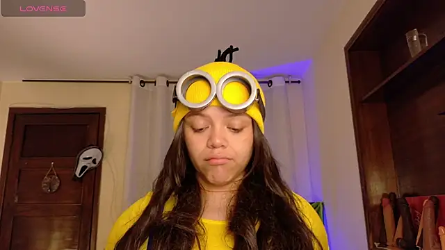 Snapshot of Amanda_sweet chatting on October 31, 2025, 12:57 pm Amanda sweet online show from October 31, 2025, 12:57 pm