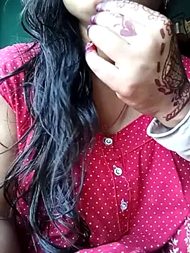 Snapshot of Desi_couple305 chatting on September 26, 2025, 1:23 am Desi couple305 online show from September 26, 2025, 1:23 am