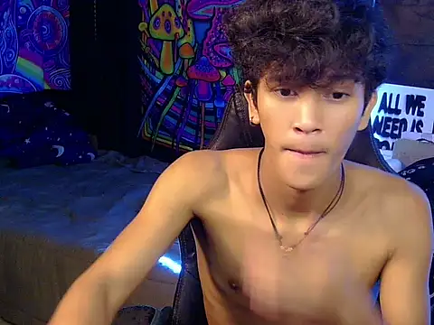 Snapshot of kenbigcockxx chatting on July 3, 2026, 4:46 pm kenbigcockxx online show from July 3, 2026, 4:46 pm