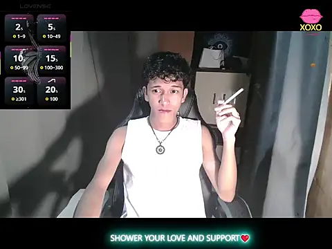 kenbigcockxx online show from November 3, 2025, 2:42 pm