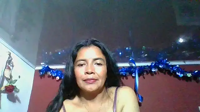 Snapshot of DianaOchoa_ chatting on November 23, 2025, 3:38 am DianaOchoa online show from November 23, 2025, 3:38 am