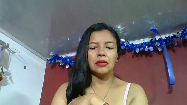 Snapshot of DianaOchoa_ chatting on January 10, 2026, 6:31 am DianaOchoa online show from January 10, 2026, 6:31 am