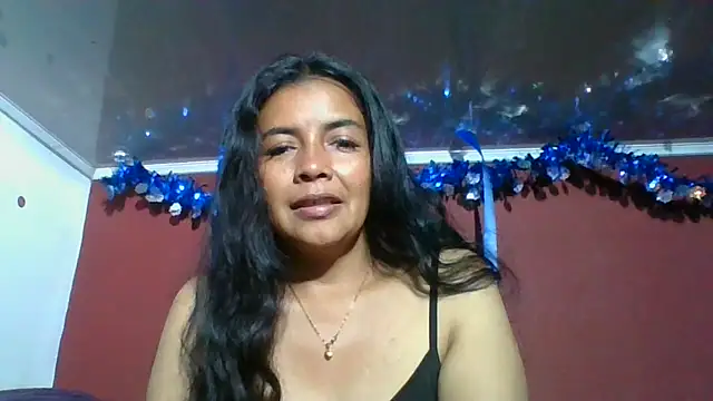 Snapshot of DianaOchoa_ chatting on December 23, 2025, 2:22 am DianaOchoa online show from December 23, 2025, 2:22 am