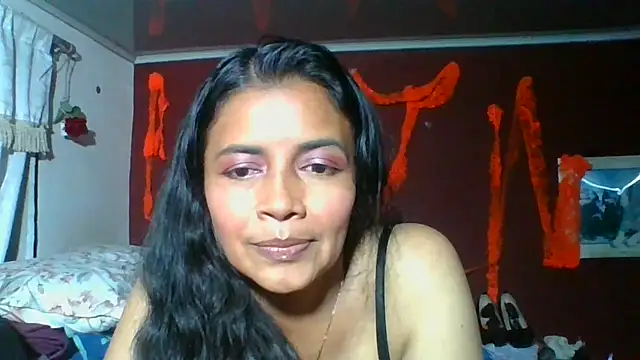 Snapshot of DianaOchoa_ chatting on October 26, 2025, 2:56 am DianaOchoa  online show from October 26, 2025, 2:56 am