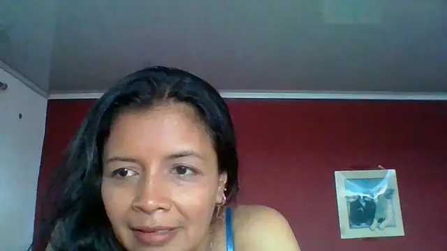 Snapshot of DianaOchoa_ chatting on October 10, 2025, 7:47 pm DianaOchoa  online show from October 10, 2025, 7:47 pm