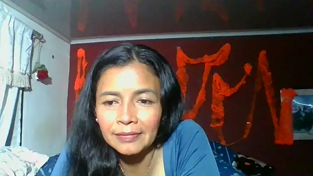 Snapshot of DianaOchoa_ chatting on October 25, 2025, 3:17 am DianaOchoa  online show from October 25, 2025, 3:17 am