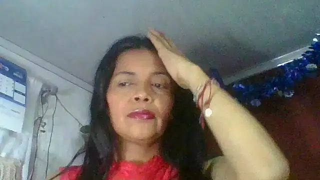 Snapshot of DianaOchoa_ chatting on February 4, 2026, 3:23 am DianaOchoa online show from February 4, 2026, 3:23 am