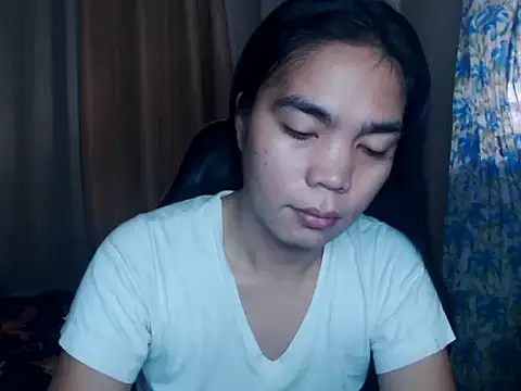 Snapshot of Simple_Martina chatting on October 3, 2025, 10:44 pm Simple Martina online show from October 3, 2025, 10:44 pm