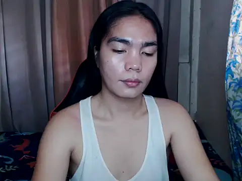 Snapshot of Simple_Martina chatting on September 29, 2025, 1:01 am Simple Martina online show from September 29, 2025, 1:01 am