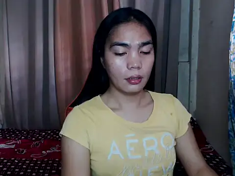 Snapshot of Simple_Martina chatting on September 25, 2025, 3:34 am Simple Martina online show from September 25, 2025, 3:34 am