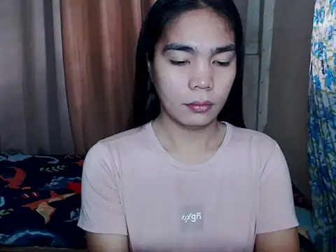 Snapshot of Simple_Martina chatting on October 8, 2025, 1:29 am Simple Martina online show from October 8, 2025, 1:29 am