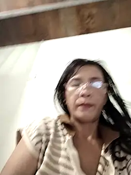 Snapshot of Tina_2pp chatting on September 20, 2025, 12:10 pm Tina 2pp online show from September 20, 2025, 12:10 pm