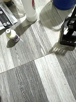 Snapshot of Tina_2pp chatting on October 24, 2025, 3:22 pm Tina 2pp online show from October 24, 2025, 3:22 pm