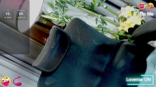 ts catalheya14 online show from October 14, 2025, 3:56 pm