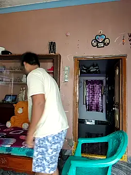 Snapshot of Harsha_Happy chatting on October 18, 2025, 5:20 am Harsha Happy online show from October 18, 2025, 5:20 am