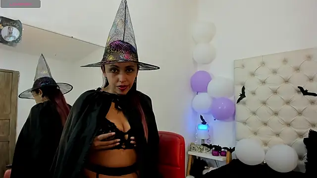 valeriasweet  online show from October 12, 2025, 1:56 pm