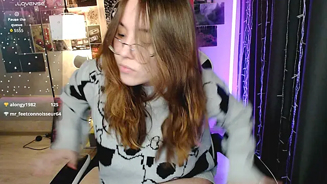 Snapshot of ameliameadd chatting on April 8, 2026, 2:40 pm ameliameadd online show from April 8, 2026, 2:40 pm