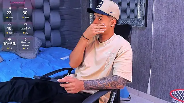 jaze bradley online show from October 1, 2025, 11:36 am