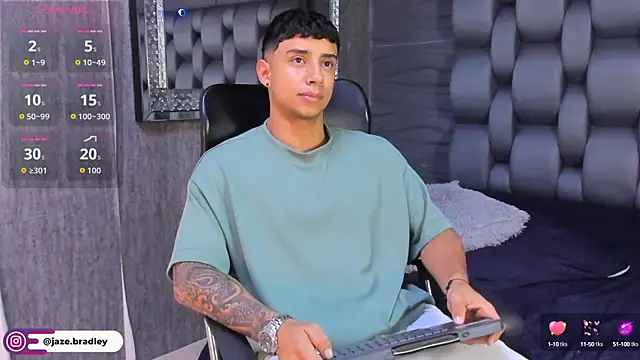 jaze bradley online show from October 13, 2025, 11:34 am