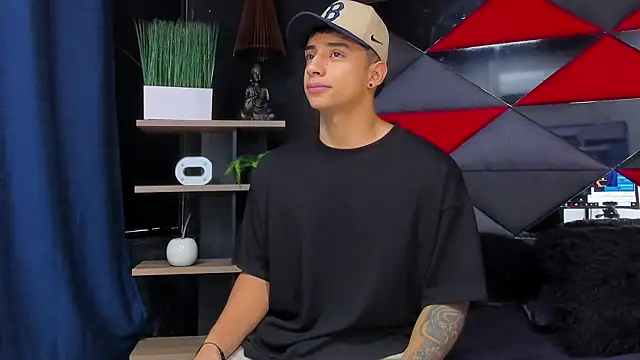 jaze bradley online show from December 3, 2025, 11:31 am