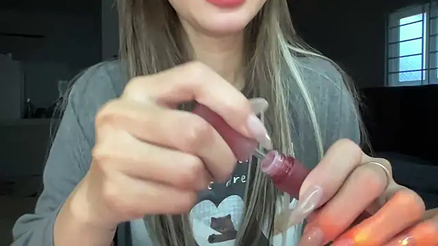 Snapshot of Min_sara69 chatting on February 3, 2026, 10:31 am Min sara69 online show from February 3, 2026, 10:31 am