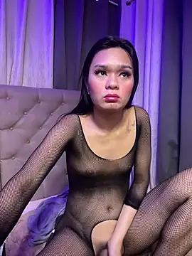 yourlovingperlita69 online show from April 2, 2026, 12:01 pm