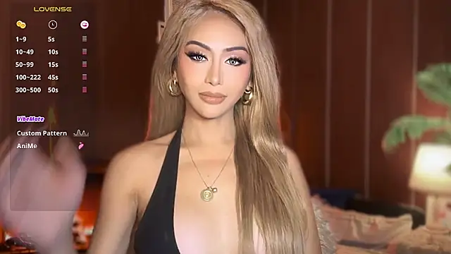 Snapshot of Miss_Ann69 chatting on October 31, 2025, 2:13 pm Miss Ann69 online show from October 31, 2025, 2:13 pm