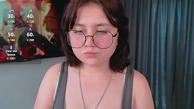 Margaret Nelson online show from September 9, 2025, 7:45 pm