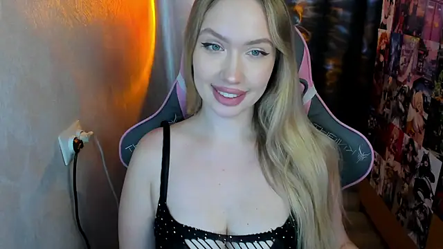 Snapshot of NicoleRiccii chatting on November 11, 2025, 11:49 am NicoleRiccii online show from November 11, 2025, 11:49 am