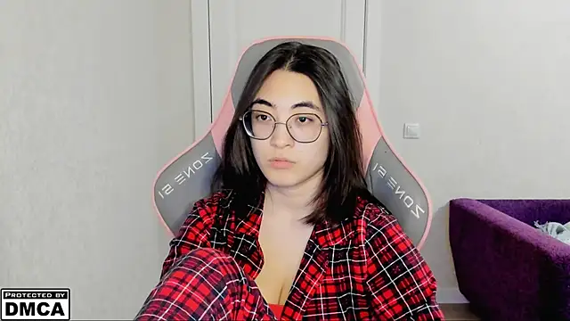 MeilideQian1 online show from September 22, 2025, 2:56 pm