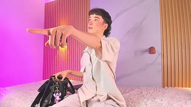 Snapshot of austin_rouse chatting on October 16, 2025, 7:00 pm austin rouse online show from October 16, 2025, 7:00 pm