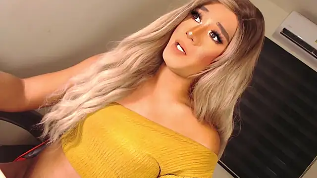 SissifyMeNow online show from October 24, 2025, 12:42 am