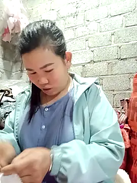 Snapshot of jienrrr chatting on October 25, 2025, 1:45 pm jienrrr online show from October 25, 2025, 1:45 pm