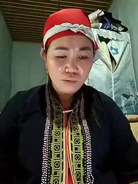 Snapshot of jienrrr chatting on October 19, 2025, 5:32 am jienrrr online show from October 19, 2025, 5:32 am