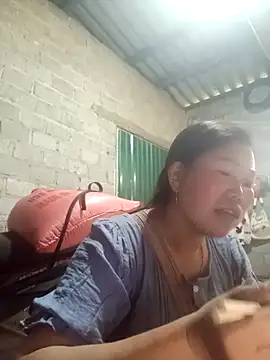 Snapshot of jienrrr chatting on September 28, 2025, 9:05 am jienrrr online show from September 28, 2025, 9:05 am