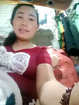 Snapshot of jienrrr chatting on October 3, 2025, 12:47 am jienrrr online show from October 3, 2025, 12:47 am