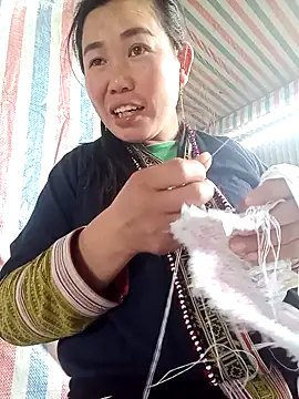 Snapshot of jienrrr chatting on October 28, 2025, 2:34 am jienrrr online show from October 28, 2025, 2:34 am