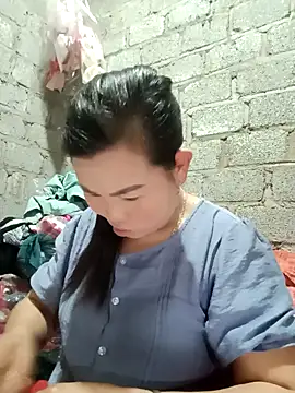 Snapshot of jienrrr chatting on October 27, 2025, 2:01 am jienrrr online show from October 27, 2025, 2:01 am