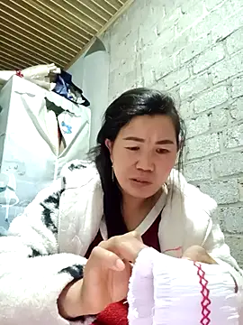 Snapshot of jienrrr chatting on October 14, 2025, 11:36 pm jienrrr online show from October 14, 2025, 11:36 pm