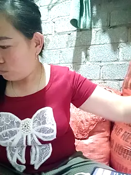 jienrrr online show from September 14, 2025, 12:27 pm