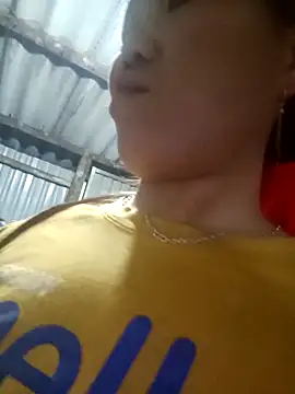 Snapshot of jienrrr chatting on October 8, 2025, 11:45 am jienrrr online show from October 8, 2025, 11:45 am