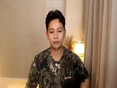Snapshot of asian_clint chatting on September 20, 2025, 2:22 pm asian clint online show from September 20, 2025, 2:22 pm
