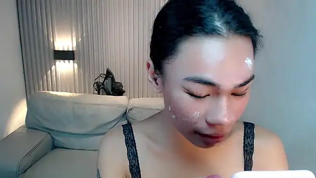 Snapshot of SexualDesire1x chatting on October 21, 2025, 2:44 am SexualDesire1x online show from October 21, 2025, 2:44 am