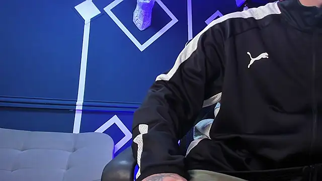 Snapshot of etham_wolf_ chatting on October 3, 2025, 12:06 pm etham wolf online show from October 3, 2025, 12:06 pm