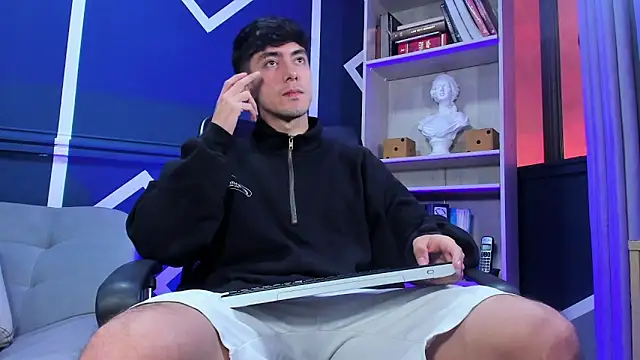 Snapshot of etham_wolf_ chatting on October 11, 2025, 1:45 pm etham wolf online show from October 11, 2025, 1:45 pm