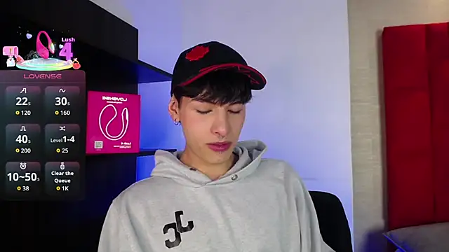 Snapshot of Ezra_Storm chatting on September 24, 2025, 5:03 am Ezra Storm online show from September 24, 2025, 5:03 am