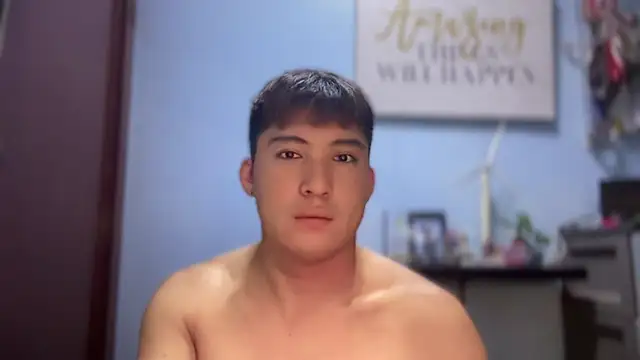 lovely jay online show from November 13, 2025, 5:44 am