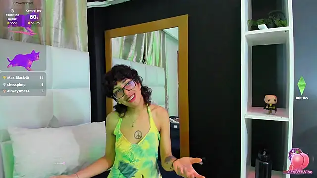 Snapshot of Nicky_six333 chatting on September 13, 2025, 5:13 pm Nicky six333 online show from September 13, 2025, 5:13 pm