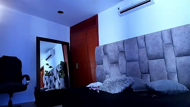 Snapshot of Nicky_six333 chatting on October 8, 2025, 7:14 pm Nicky six333 online show from October 8, 2025, 7:14 pm