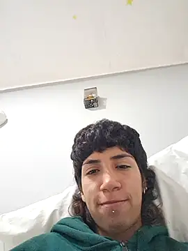 Snapshot of Nicky_six333 chatting on September 22, 2025, 5:13 am Nicky six333 online show from September 22, 2025, 5:13 am